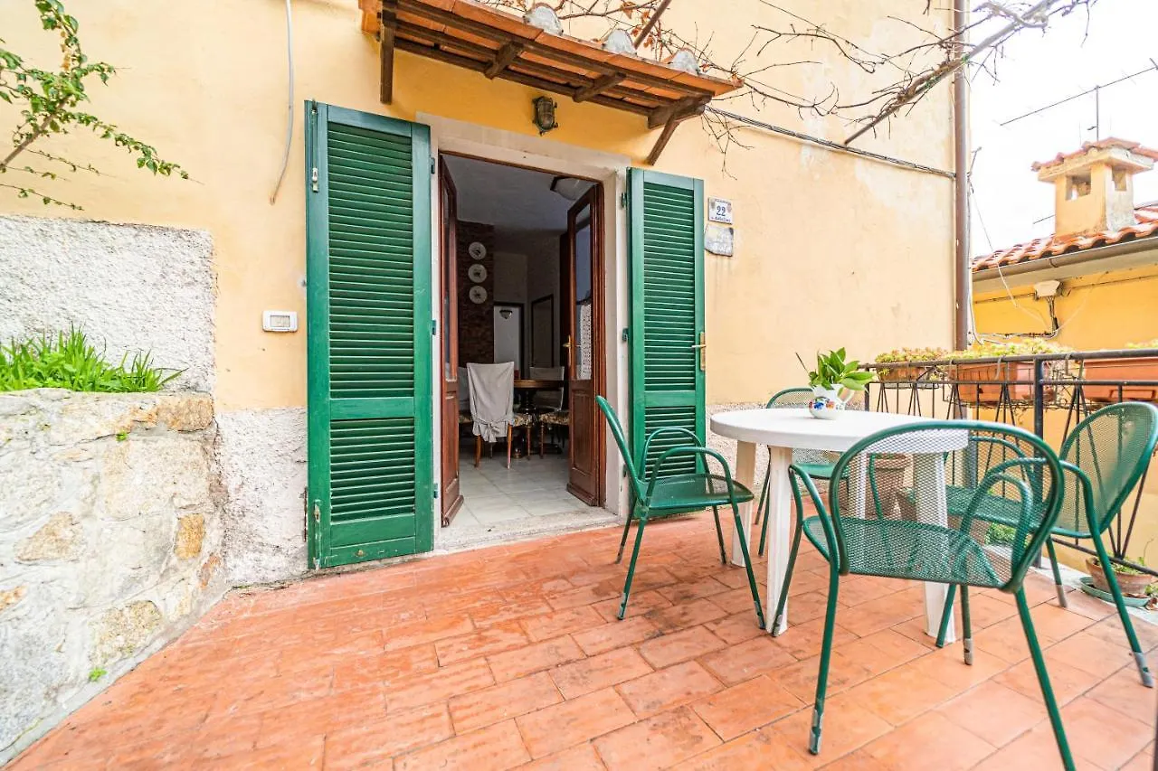 Holiday home Casavacanze Delle Noci Marciana