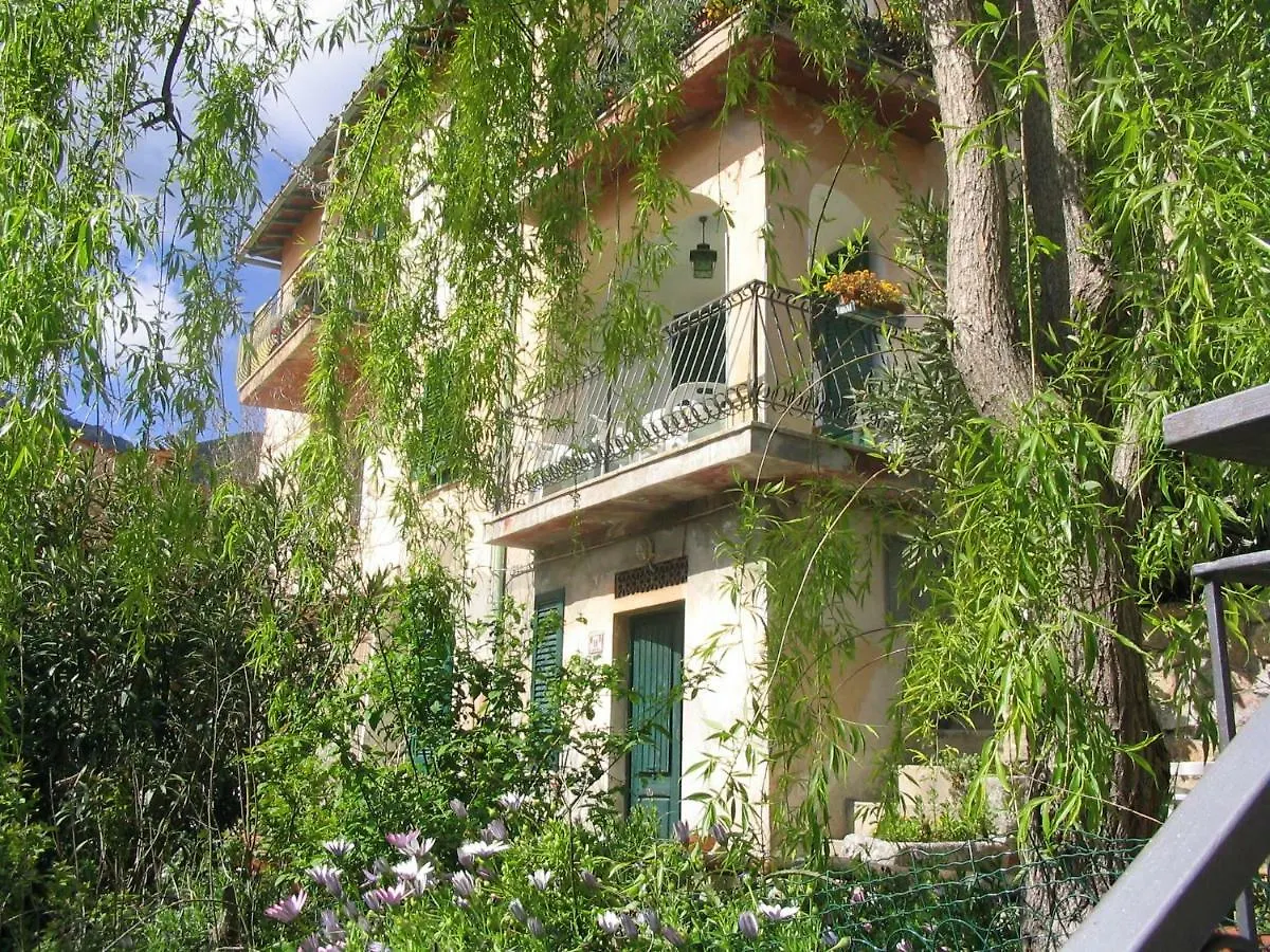 Holiday home Casavacanze Delle Noci Marciana
